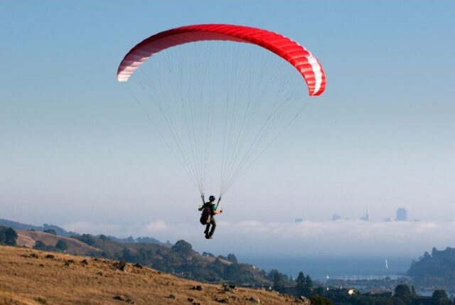 paragliding in kasauli